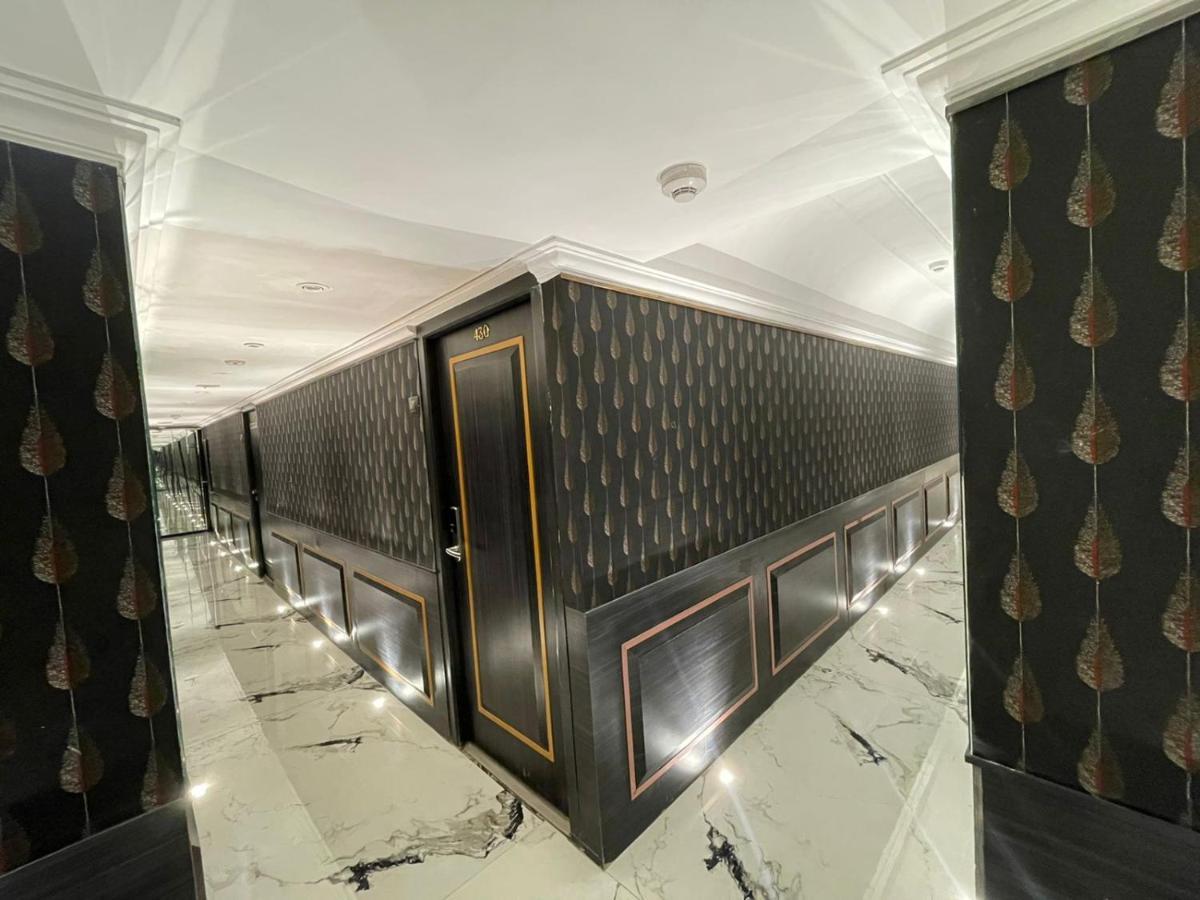 Gulf Hotel Mumbai- The Boutique Hotel Colaba Mumbai  Buitenkant foto