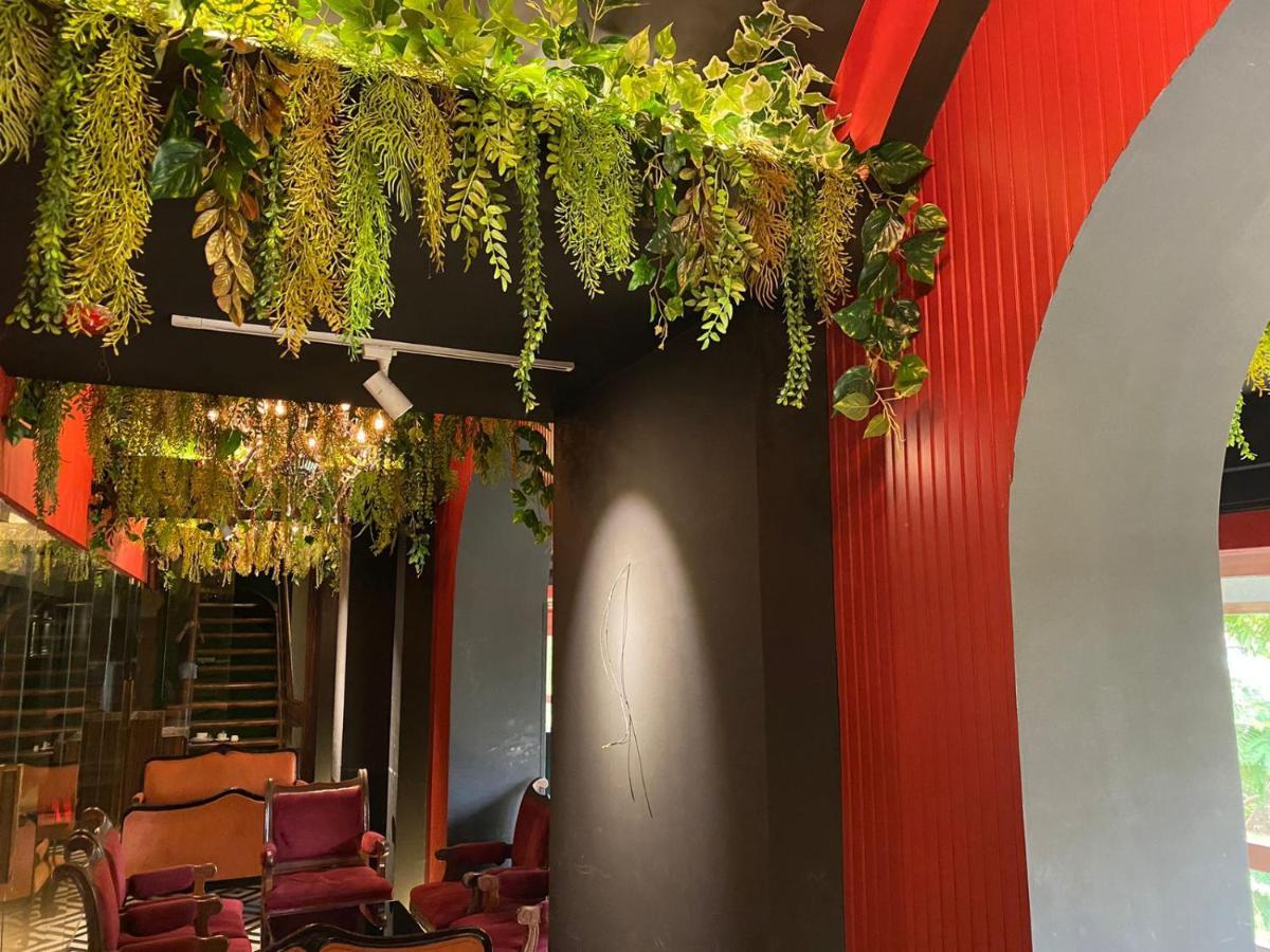 Gulf Hotel Mumbai- The Boutique Hotel Colaba Mumbai  Buitenkant foto