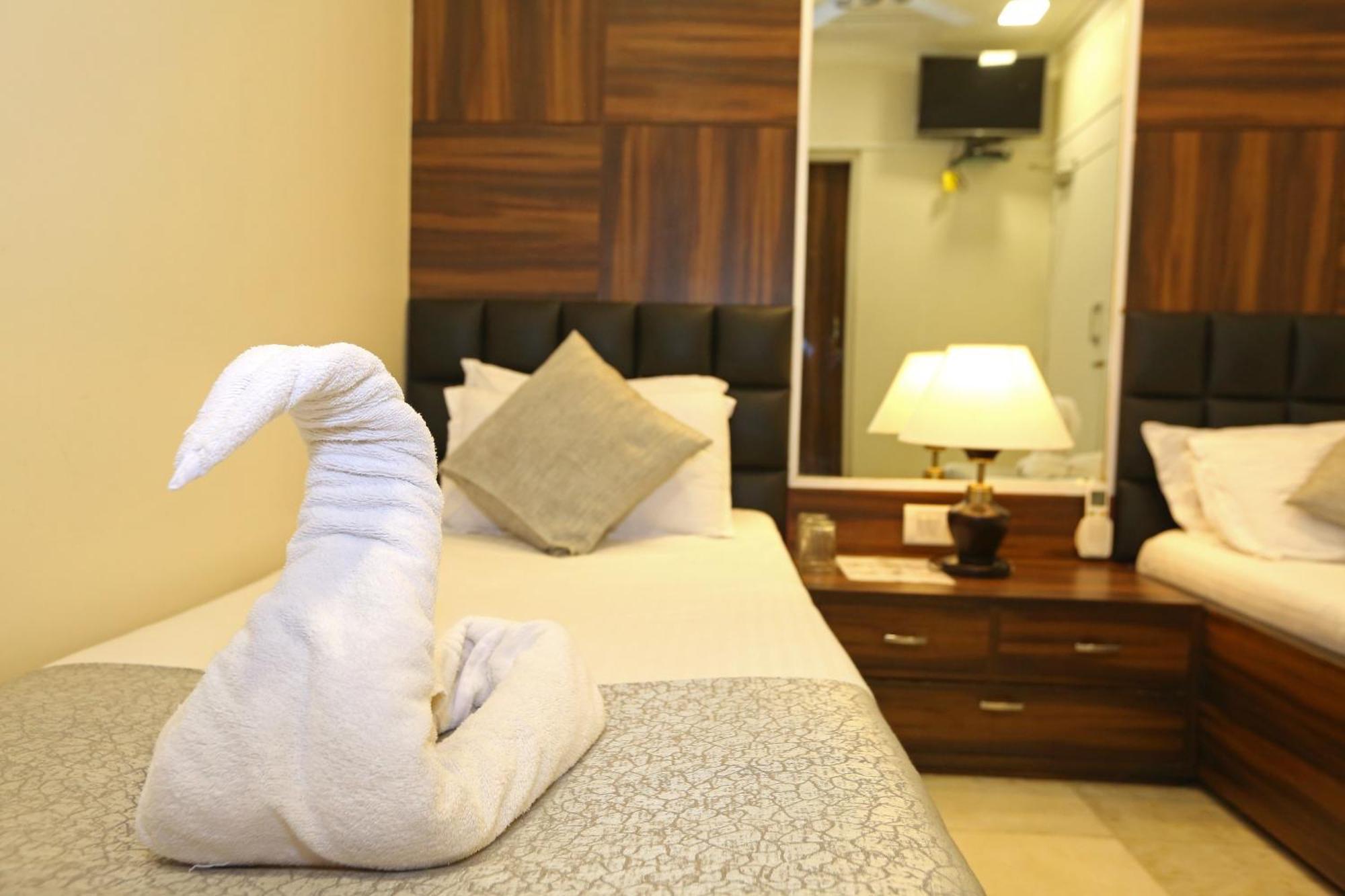Gulf Hotel Mumbai- The Boutique Hotel Colaba Mumbai  Buitenkant foto