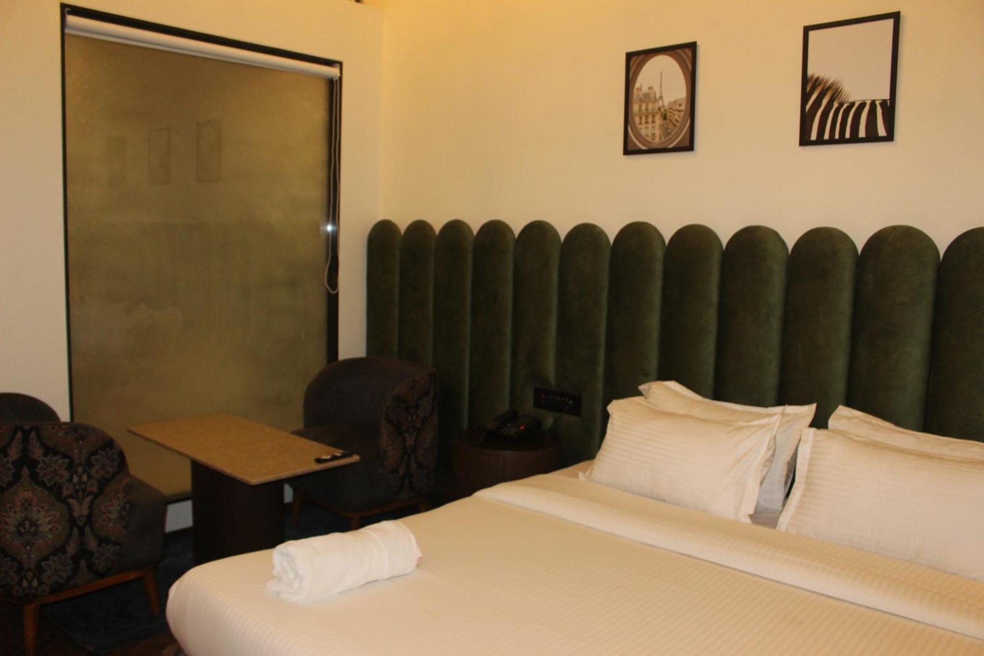 Gulf Hotel Mumbai- The Boutique Hotel Colaba Mumbai  Buitenkant foto