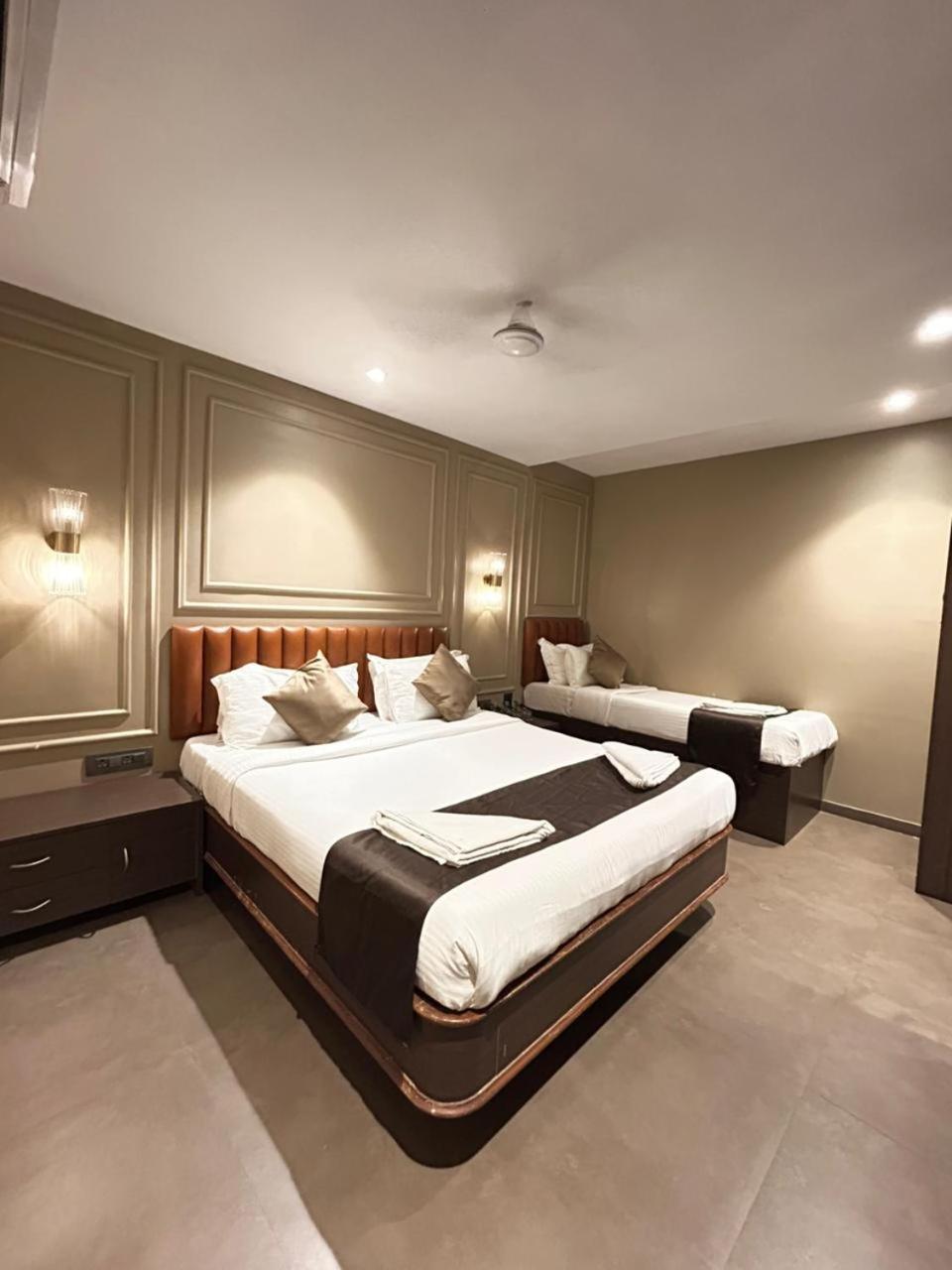Gulf Hotel Mumbai- The Boutique Hotel Colaba Mumbai  Buitenkant foto
