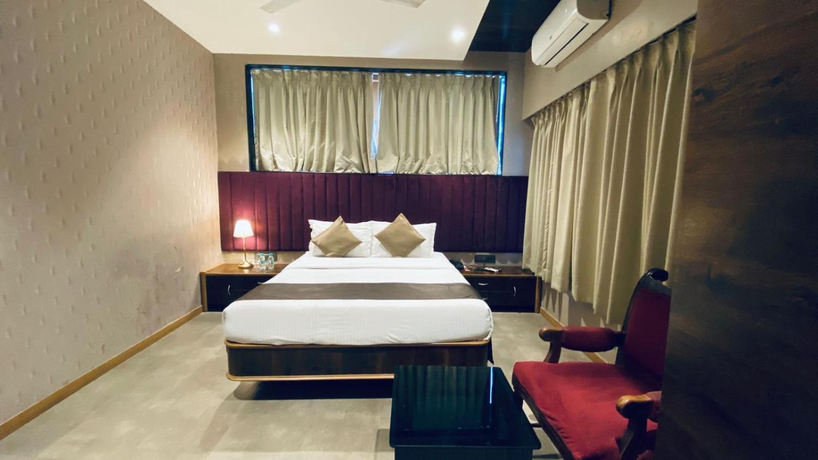 Gulf Hotel Mumbai- The Boutique Hotel Colaba Mumbai  Buitenkant foto