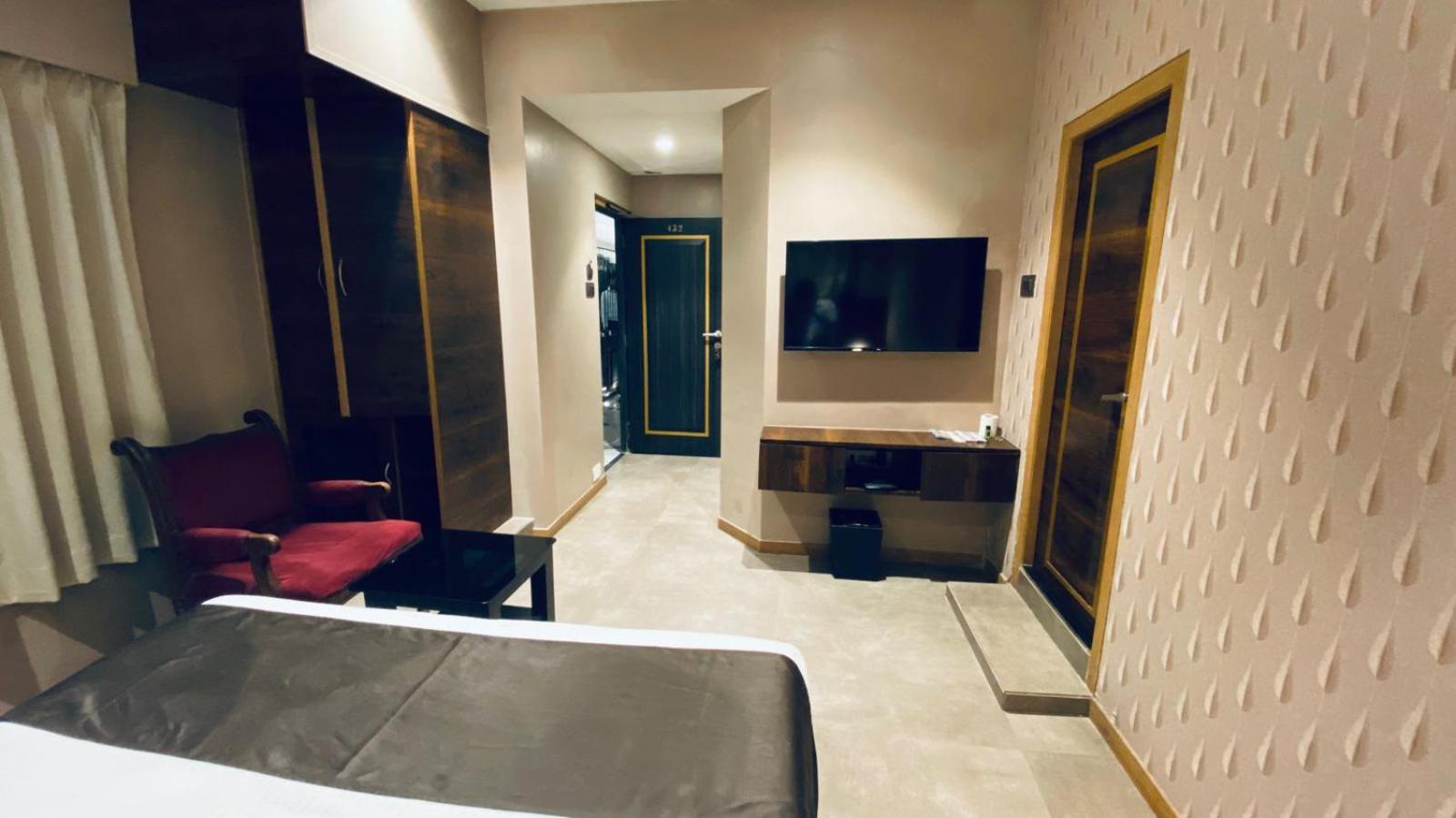 Gulf Hotel Mumbai- The Boutique Hotel Colaba Mumbai  Buitenkant foto