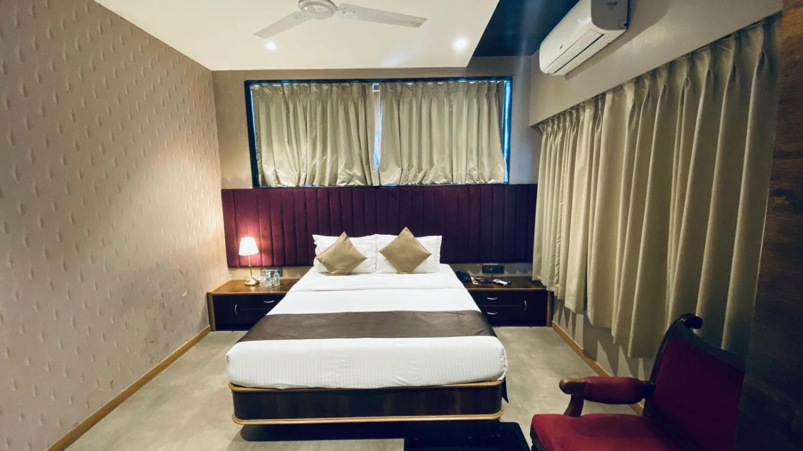 Gulf Hotel Mumbai- The Boutique Hotel Colaba Mumbai  Buitenkant foto